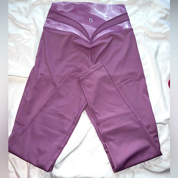 BuffBunny leggings - Picture 1 of 4